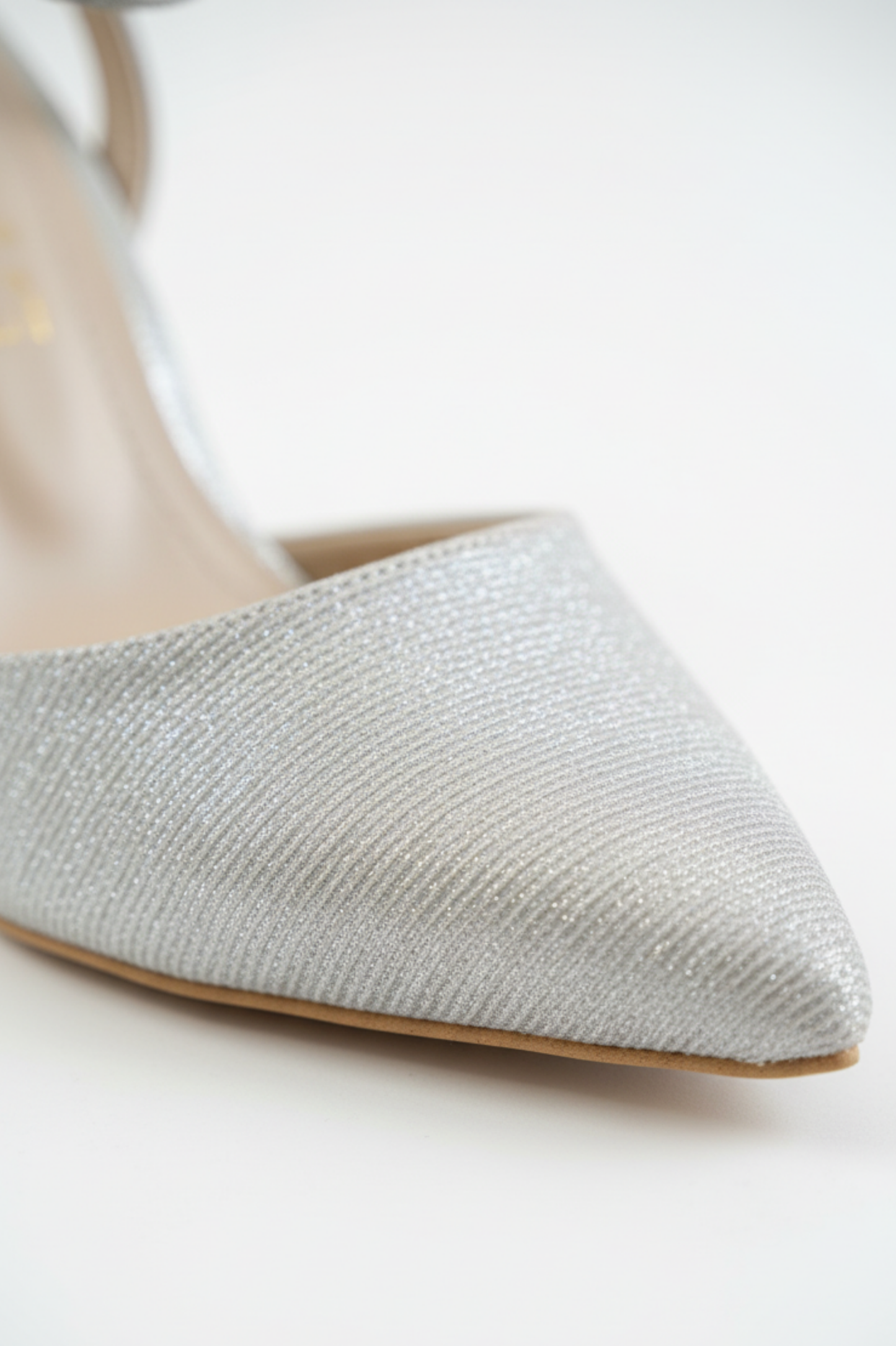 BRIELFY – Gri Simli Bilekten Bağlamalı İnce Topuklu Ayakkabı – 9 cm