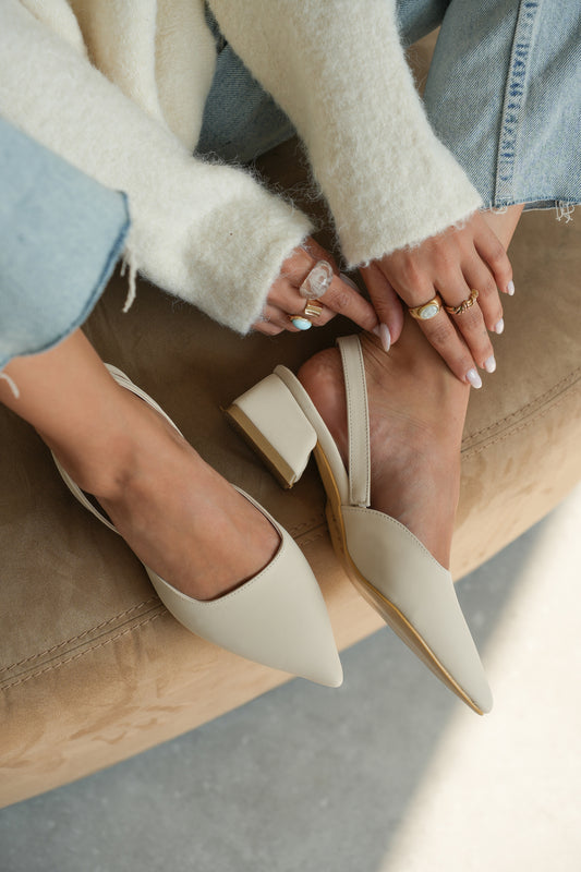 Brielfy Slingback Alçak Ökçeli Rugan Ayakkabı – 5 cm Şıklık ve Konfor