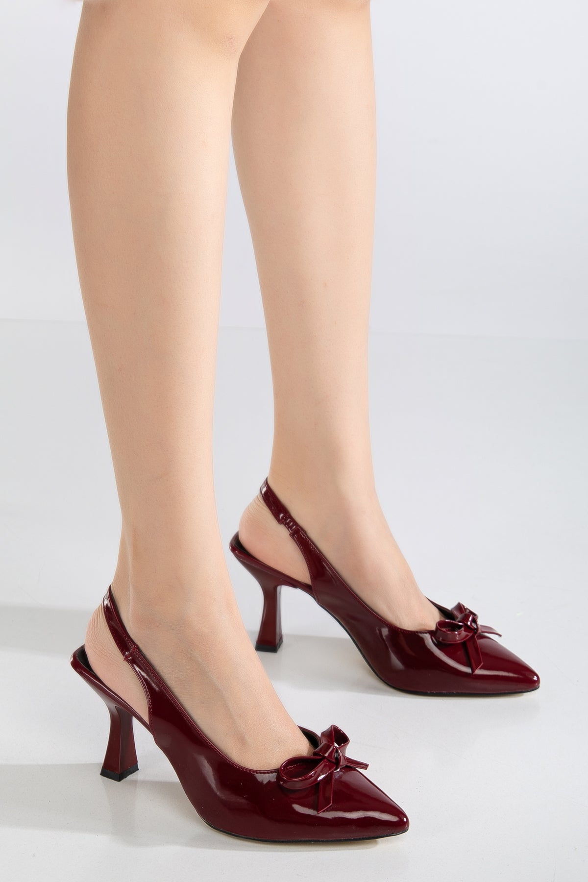 BRIELFY Flag Koleksiyonu İnce Fiyonklu Bordo Rugan 9 cm Kadeh Topuk Slingback