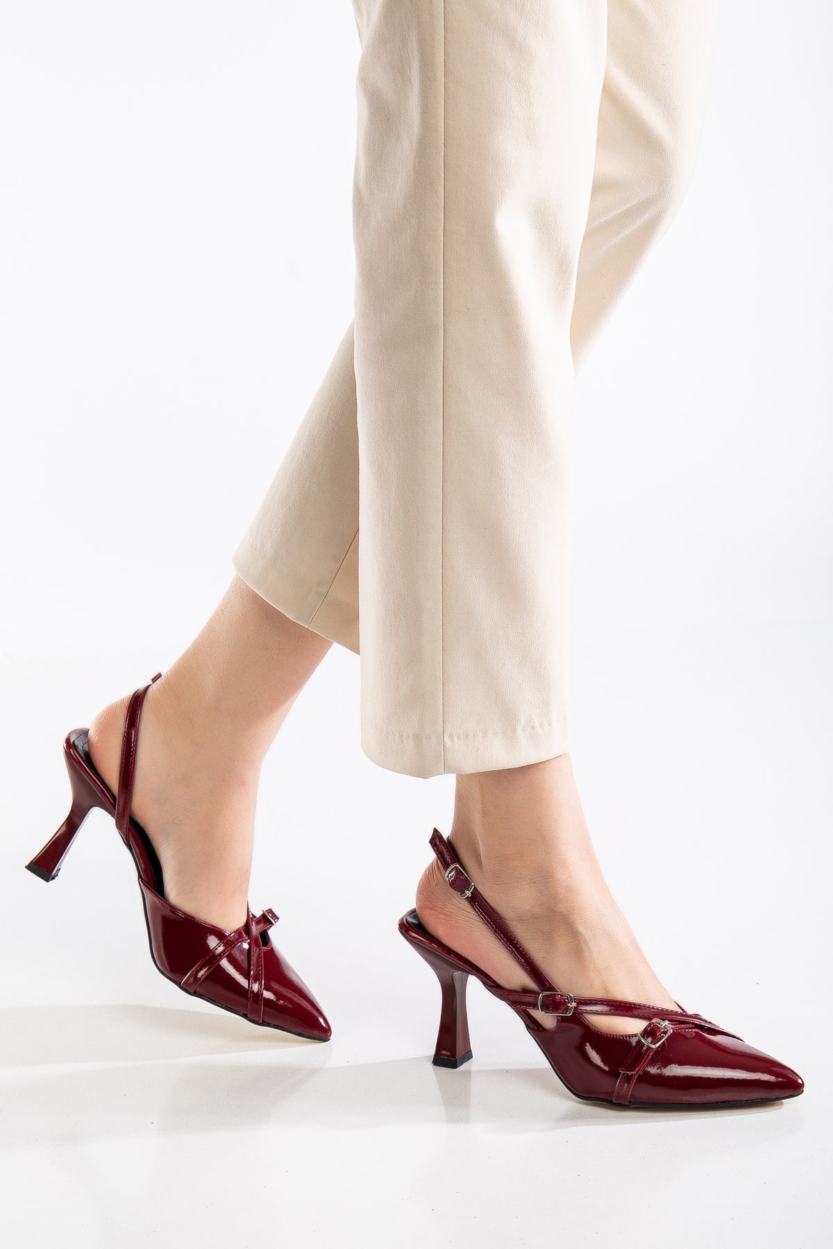 Brielfy Bordo Rugan 3 Tokalı 9 cm İnce Topuklu Slingback Ayakkabı – Sivri Burun, Neolit Taban