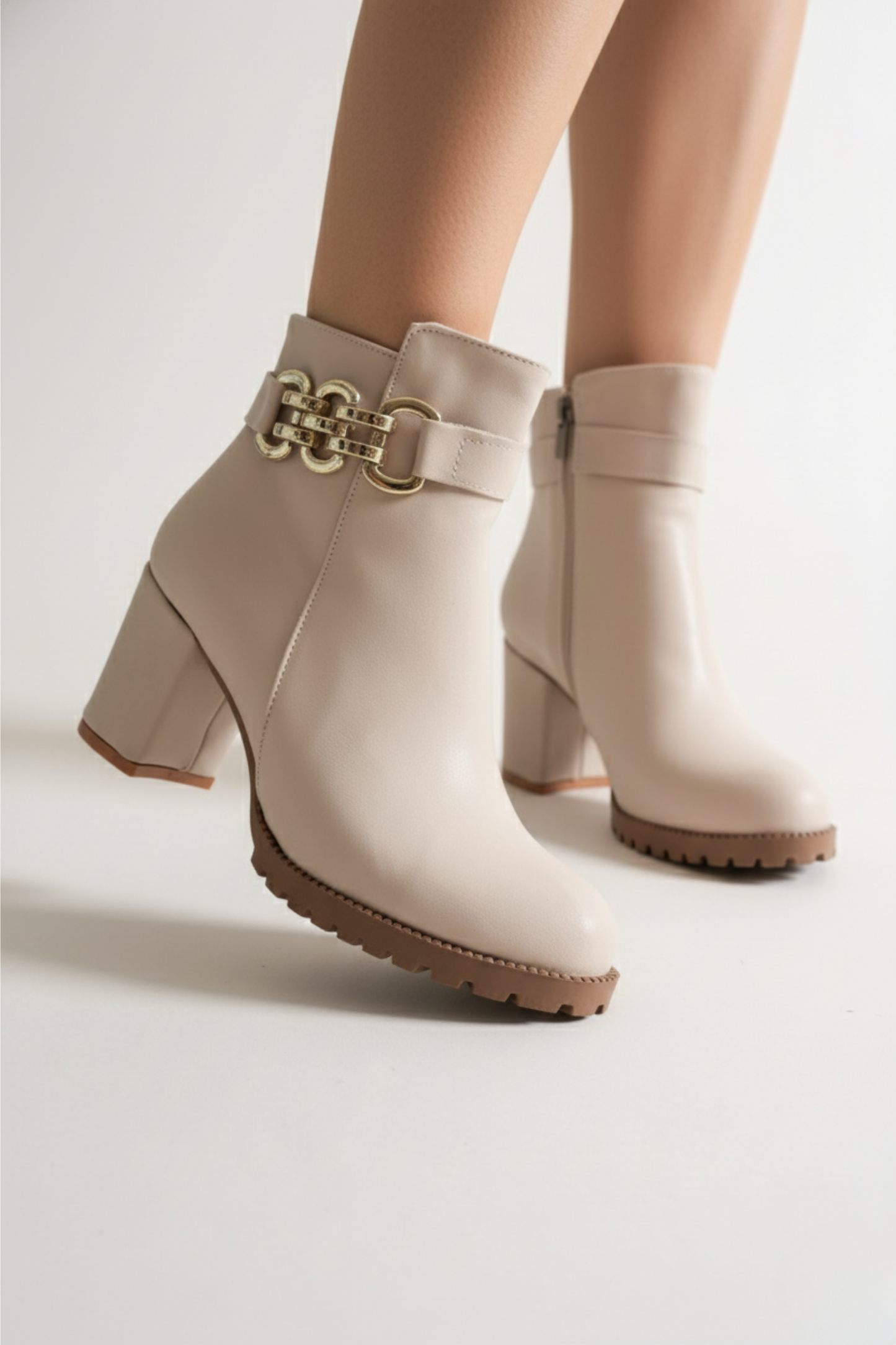 Brielfy Altın Tokalı Bej Topuklu Kadın Bot | Kışlık Şık Günlük Bot