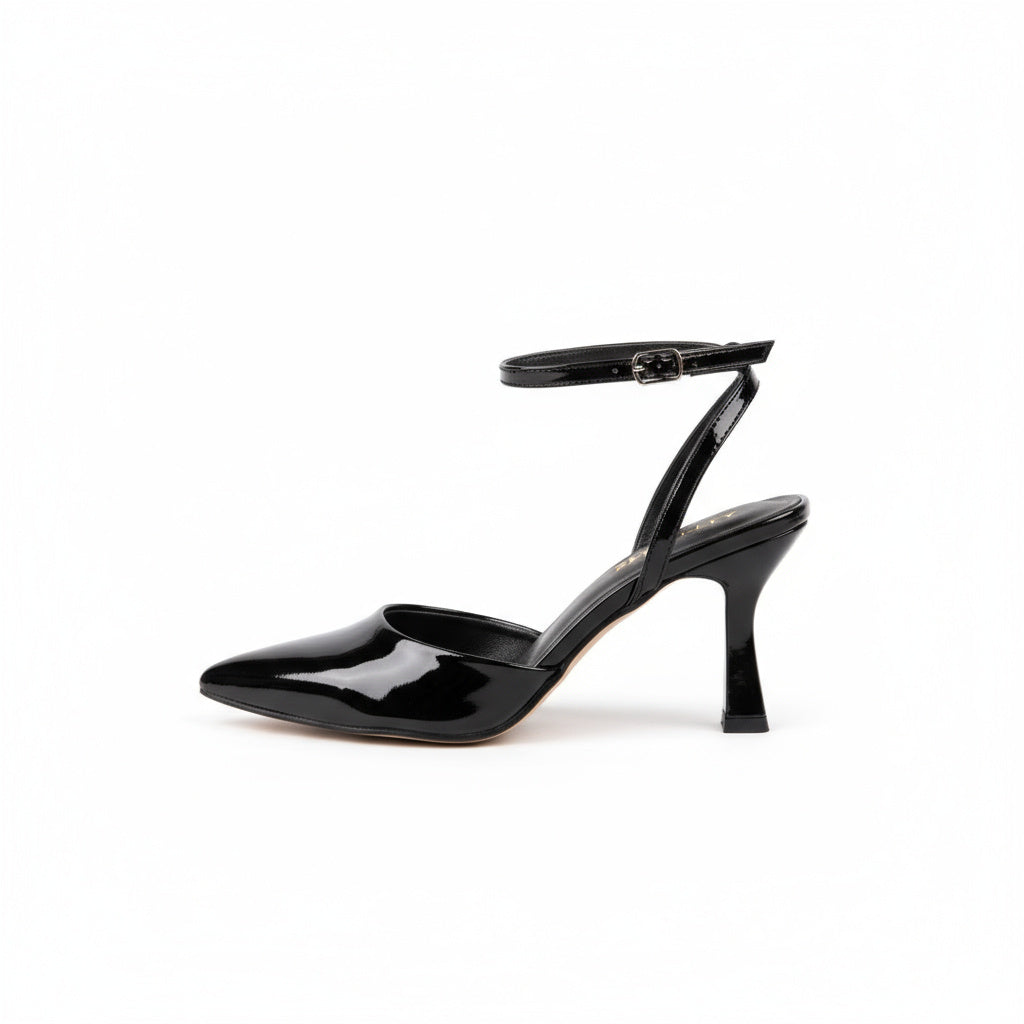 BRIELFY – Siyah Bilekten Bağlamalı İnce Topuk Ayakkabı – 9 cm Rugan Görünümlü