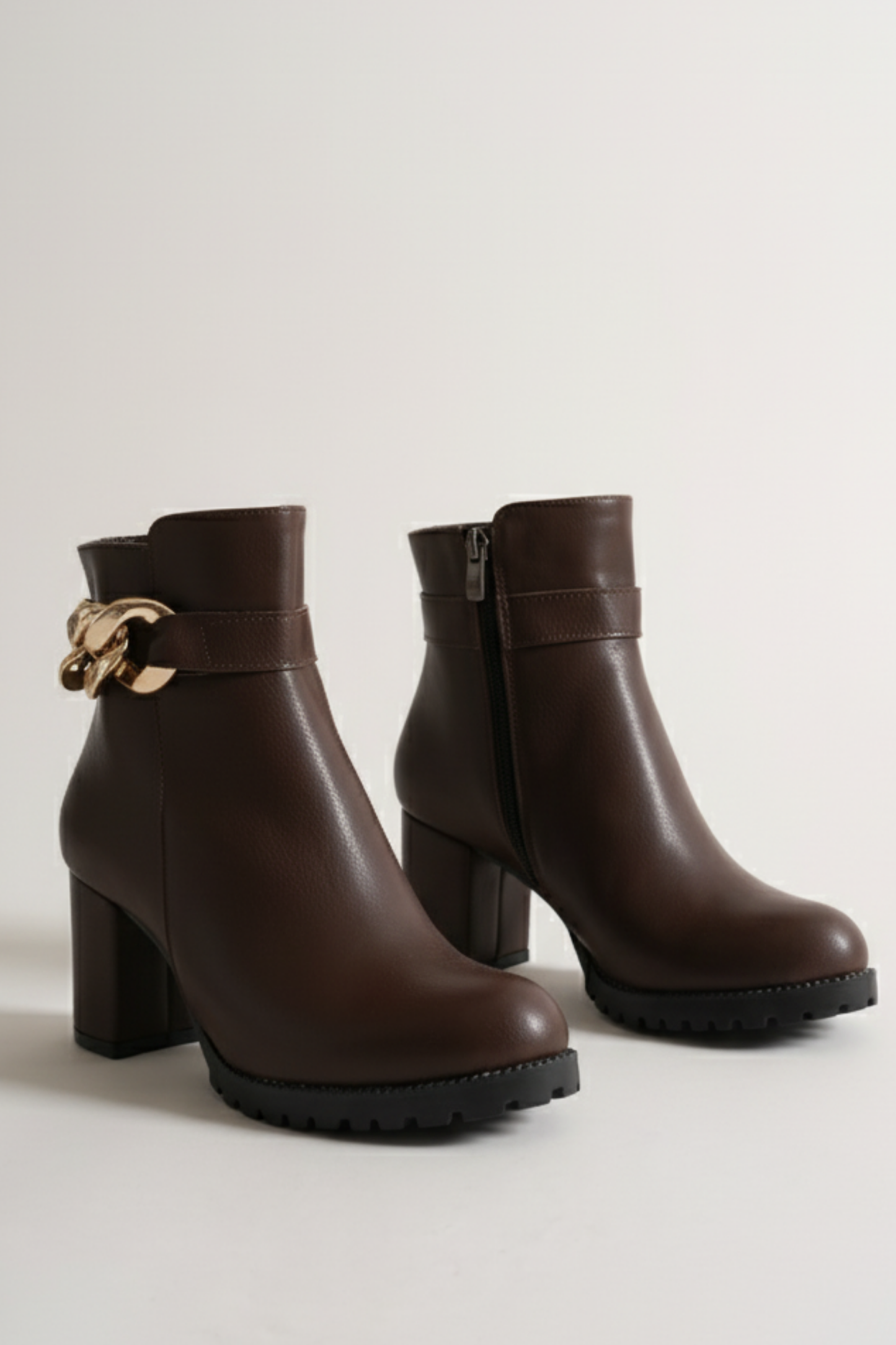 Brielfy Burma Tokalı Kahverengi Topuklu Kadın Bot | Şık, Konforlu ve Zamansız