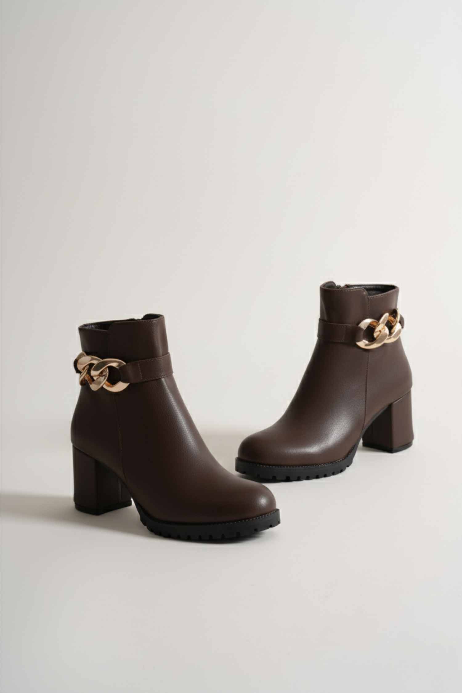 Brielfy Burma Tokalı Kahverengi Topuklu Kadın Bot | Şık, Konforlu ve Zamansız