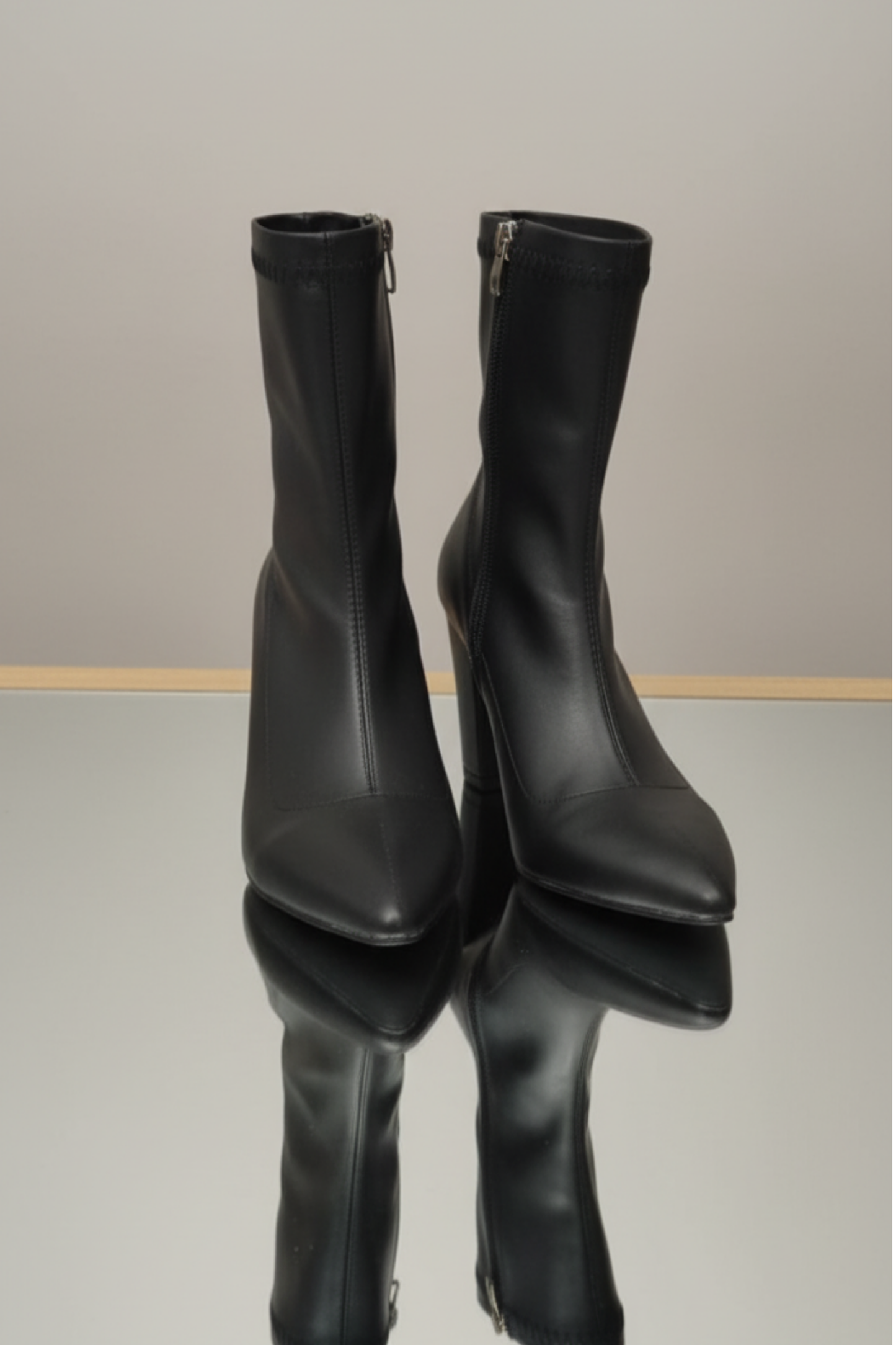 Brielfy Streç Siyah 9cm Topuklu Kadın Bot | Sofistike Form, Kusursuz Duruş